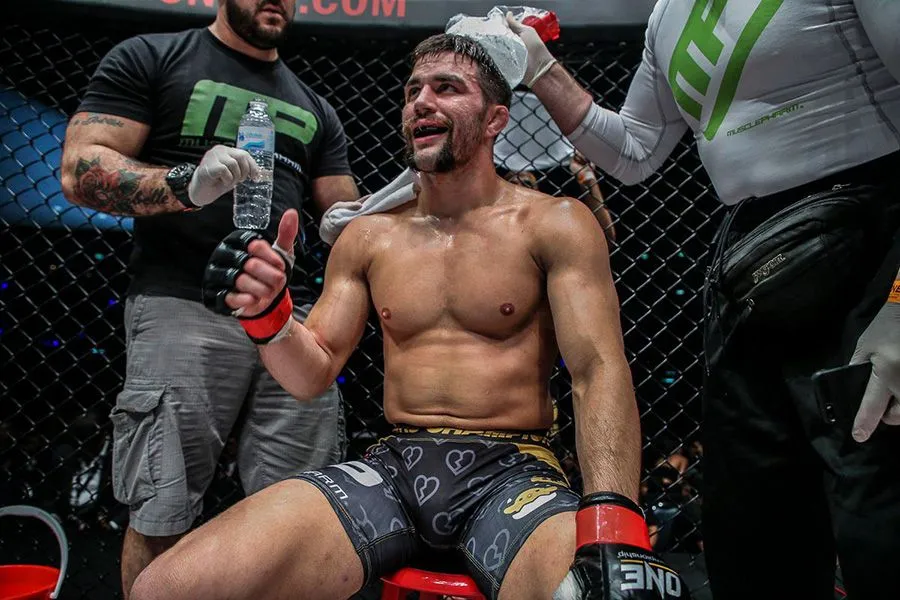 گری تونون
